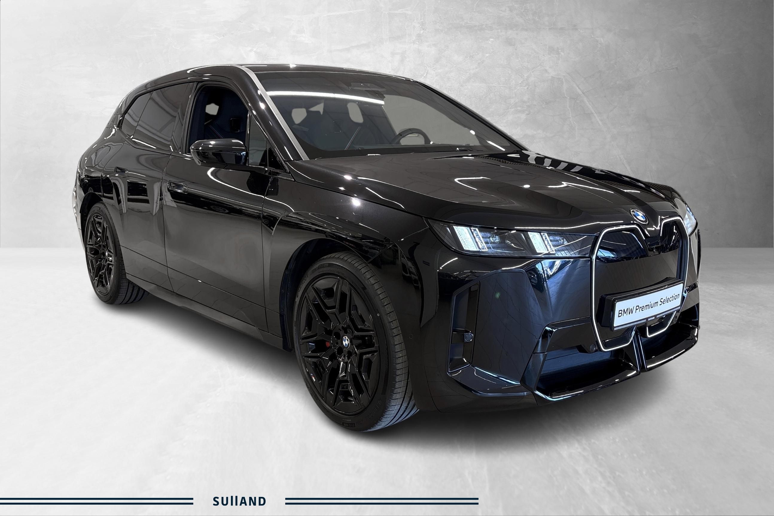 Thumnail bilde 2 av BMW iX xDrive60