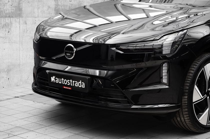 Bilde 2 av Volvo EX90 Twin Motor Performance Ultra 517hk, Luftfj, Massasje, Head-up, 22", H.Feste