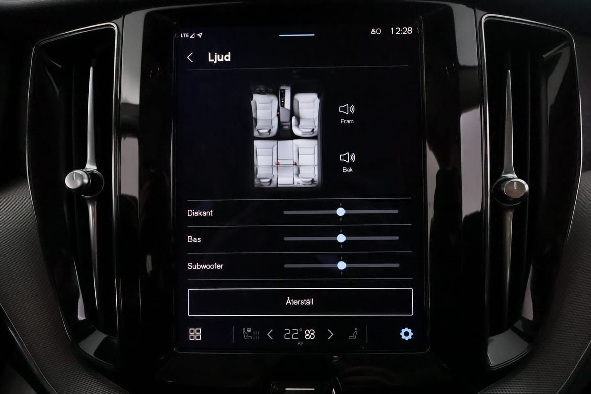 Volvo XC60 2023 - miniatyr 13