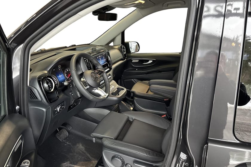 Bild 3 av Mercedes-Benz Vito Mixto 119 CDI 4x4 3.0t lagerbil för snabb leverans