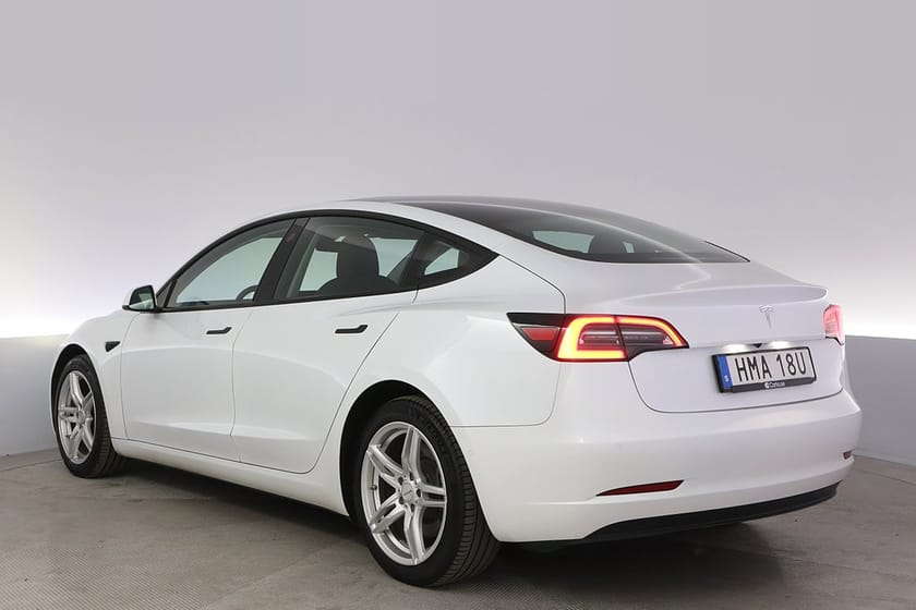 Bild 4 av Tesla Model 3 Standard Range Plus Refresh Autopilot Pano