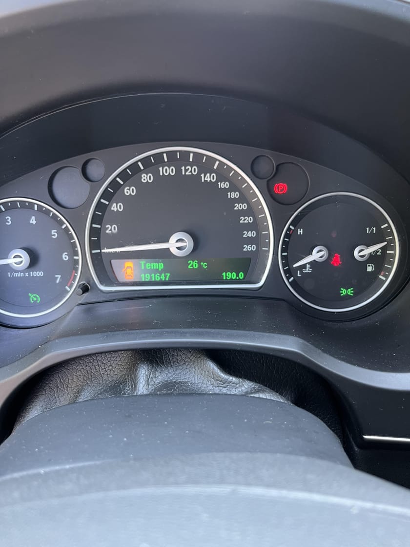 Bild 5 av Saab 9-3 SportSedan 1.8t BioPower Går jättebra, ac fungerar, fullservad S o V-hjul, rost finns på bakskärmar