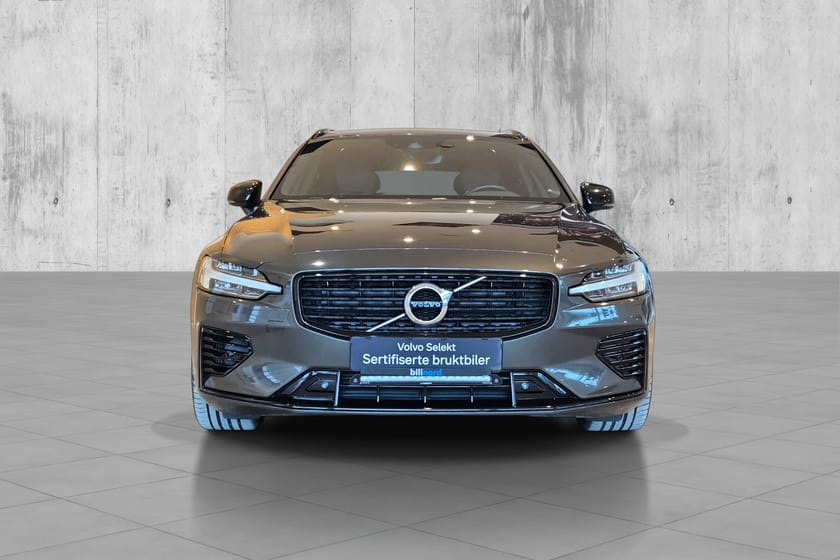 Bilde 2 av Volvo V60 Nydelig 2022 T8 Plug in hybrid AWD R-Design