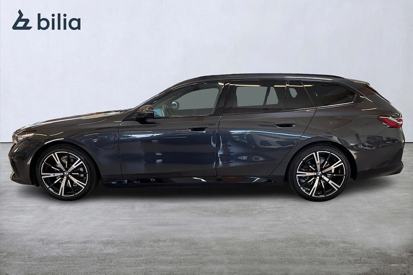Bild 3 av BMW 530e xDrive Touring M Sport Värmare 360 Kamera Head-Up Drag