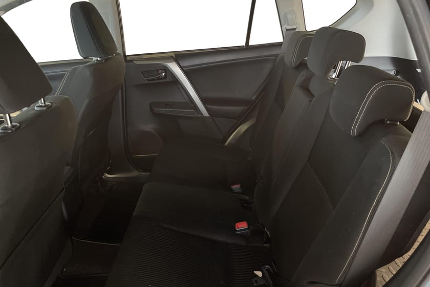 Bild 4 av Toyota RAV4 Motorvärmare / Drag / Vinterhjul / Sommarhjul