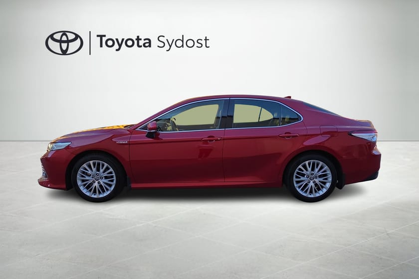 Bild 4 av Toyota Camry Hybrid Helskin, P-sensorer fram och bak, Dödavinkel varnare, Backkamera, LED ramp, Rattvärme