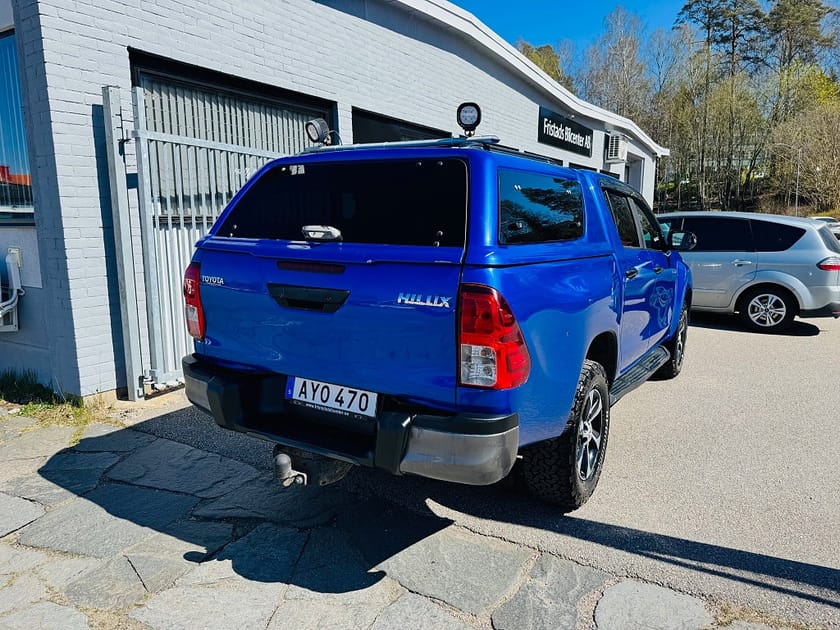 Bild 3 av Toyota Hilux Dubbelhytt 2.4 AWD 150HK AUTOMAT / KÅPA / MOMS