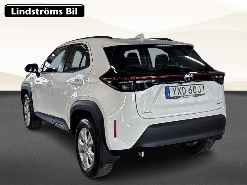 Bild 4 av Toyota Yaris Cross Hybrid 115 Active Säkerhetspaket V-hjul Leasing