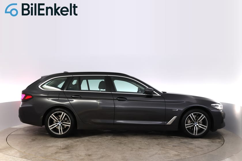 Bild 3 av BMW 530e Touring Connected Edt Läder B-Kamera