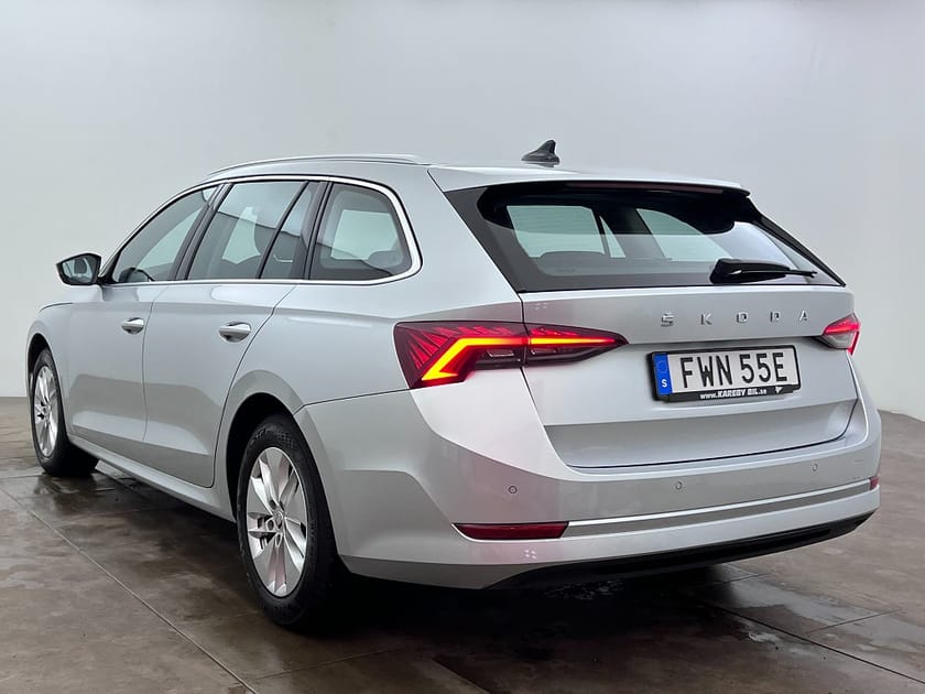 Bild 4 av Škoda Octavia Kombi Skoda 2.0 TDI SCR Ambition Navigation Keyless