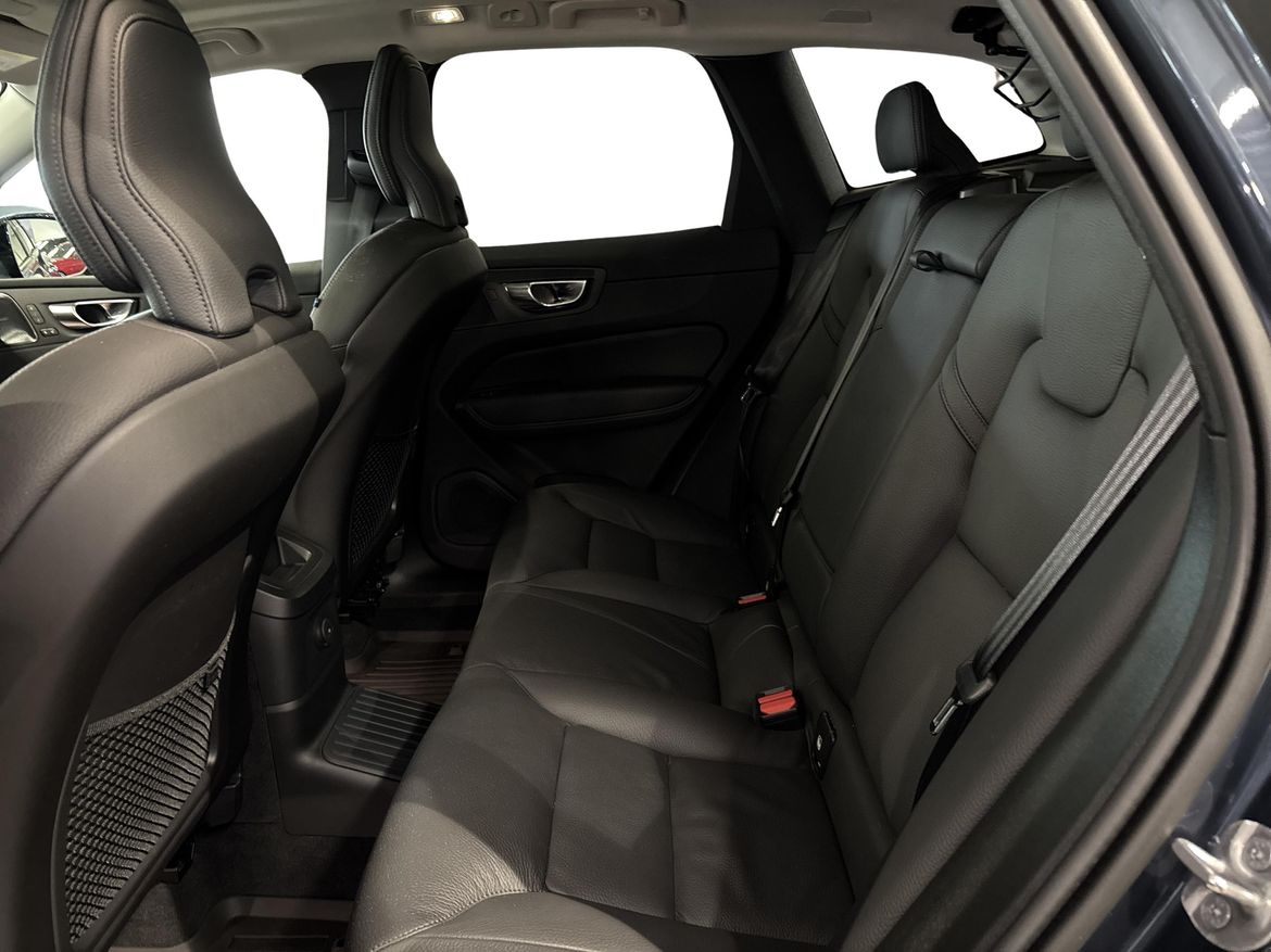 Volvo XC60 2025 - miniatyr 7