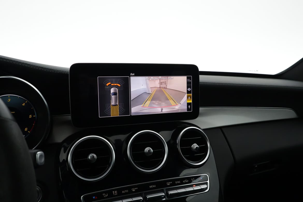 Mercedes-Benz C-Klass 2020 - miniatyr 15