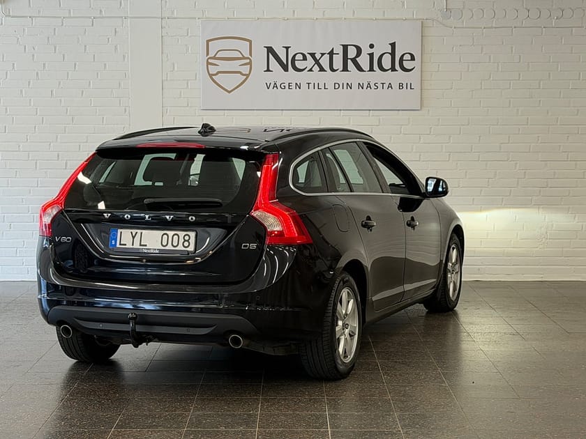 Bild 4 av Volvo V60 D5 Momentum Euro 5 |1 Ägare | Drag | NyServad | NyBes |