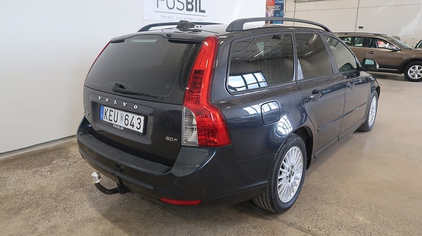 Bild 4 av Volvo V50 *Kampanj 2000kr CirkelK* 2.0F Momentum Drag Nyservad