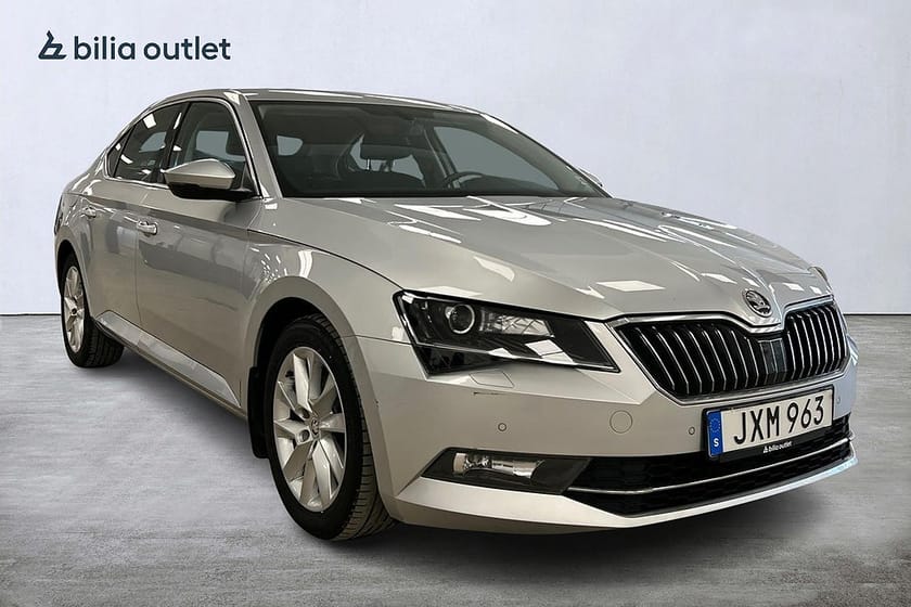 Bild 2 av Škoda Superb Skoda 2.0 TDI Style Nyservad P-värmare B-kamera Navi Dragkrok