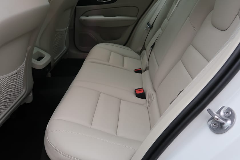 Bild 4 av Volvo V60 Cross Country B4 AWD D Adv NaviP Edt, Drag, Pano