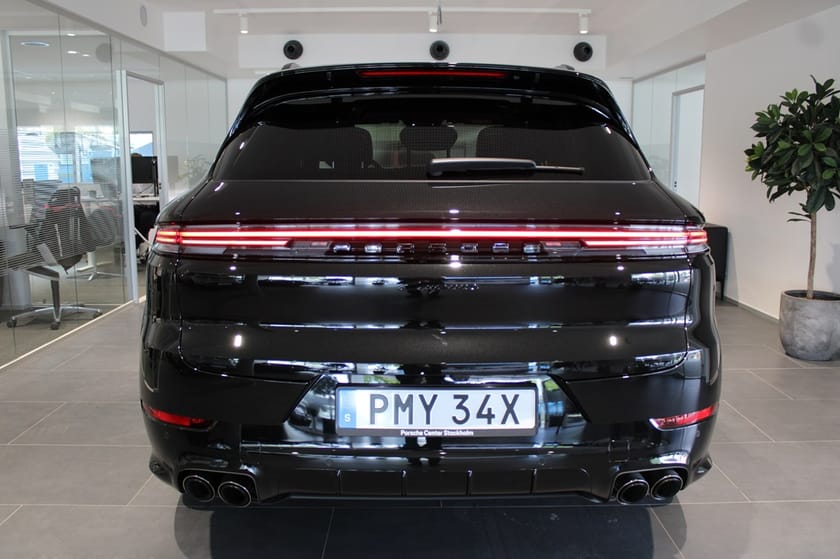 Bild 4 av Porsche Cayenne E-Hybrid BLACK EDITION