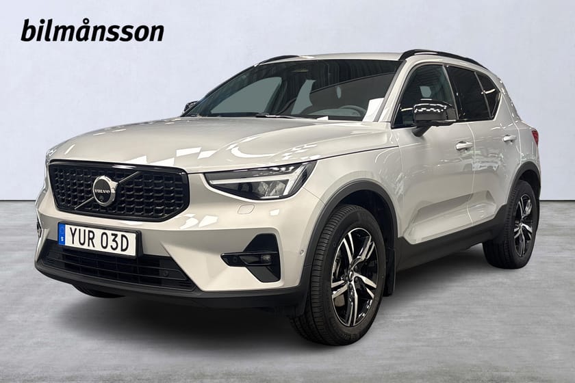 Bild 1 av Volvo XC40 B3 FWD Bensin Plus Dark