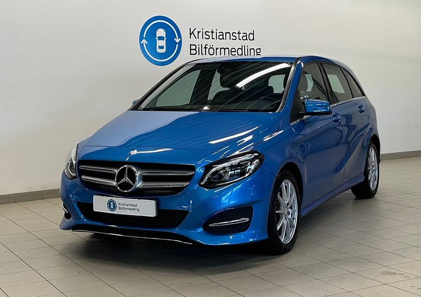 Bild 2 av Mercedes-Benz B 180 Urban, LED Strålkastare, Delläderklädsel