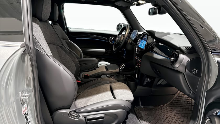 Bild 3 av MINI Cooper SE 184 hk Apple CarPlay / Navi / Takrails