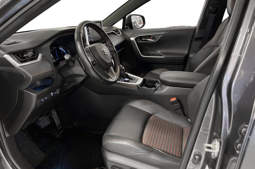 Bilde 5 av Suzuki Across Plug-in Hybrid 4x4 Automat, Hengerfeste.