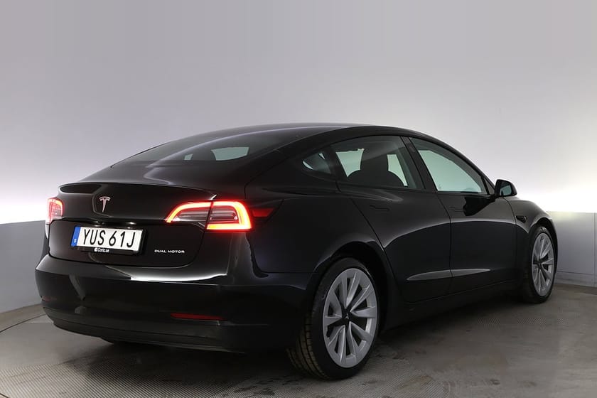 Bild 5 av Tesla Model 3 Long Range AWD Refresh Autopilot Pano 19"