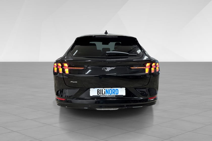Bilde 5 av Ford Mustang Mach-E Long Range AWD LR Lav km!   550KM. Premium modell