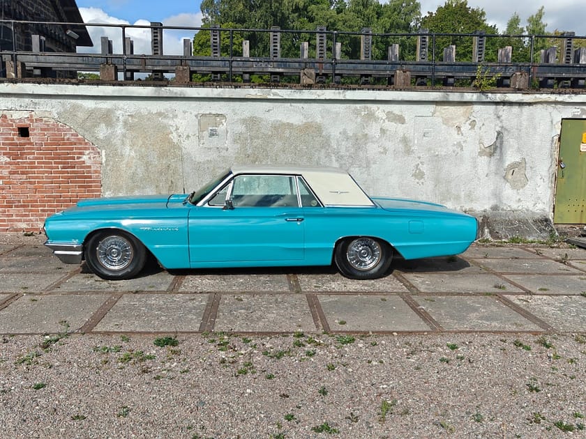 Bild 5 av Ford Thunderbird Hardtop 6.4 V8 Cruise-O-Matic, 304hk