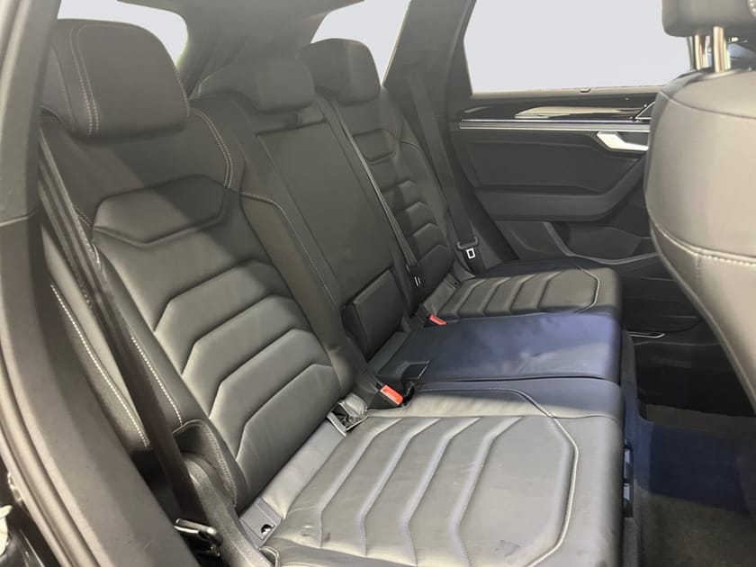 Bild 3 av Volkswagen Touareg R eHybrid 3.0 V6TSI 4X4  462hk, 2024 8 växlar