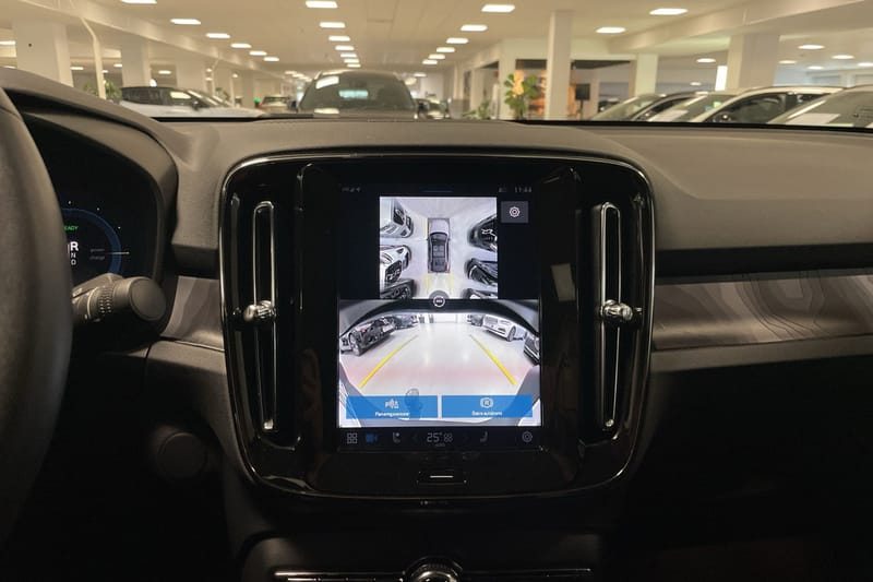 Volvo EC40 Twin Motor Performance