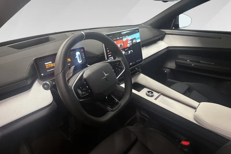 Polestar 4 Long Range Dual motor bilde 12