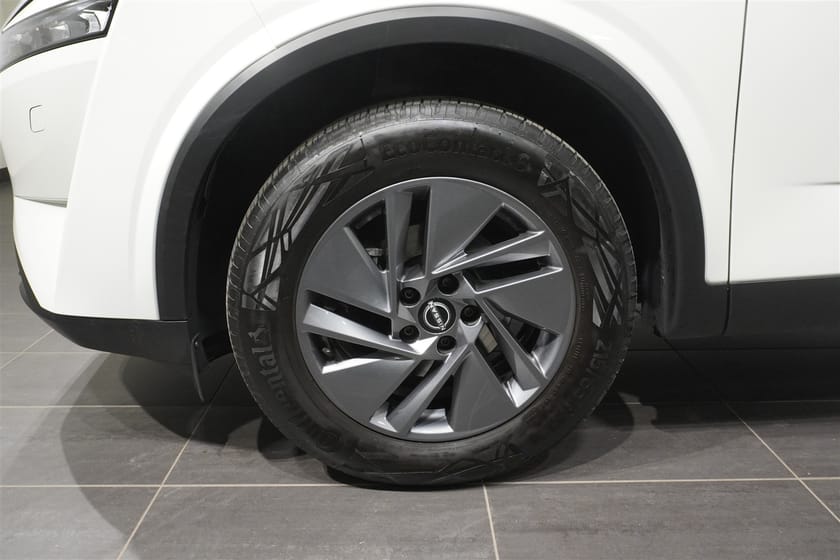 Bild 3 av Nissan Qashqai MHEV 158 Xtronic Acenta Kamera