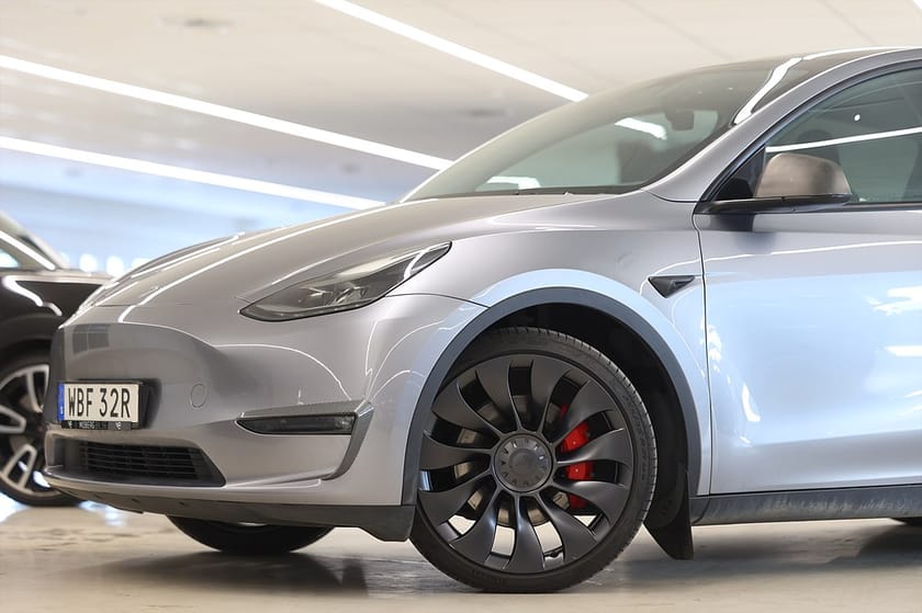 Bild 4 av Tesla Model Y Performance 534hk AP Pano Läder Navi MOMS