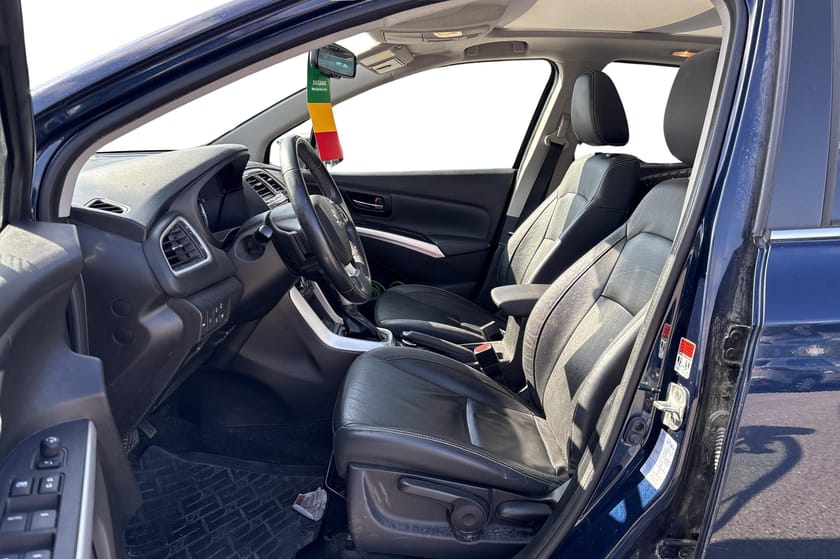 Bilde 3 av Suzuki SX4 S-Cross I 4x4 I Panorama I Skinn I Navi I Ryggekamera