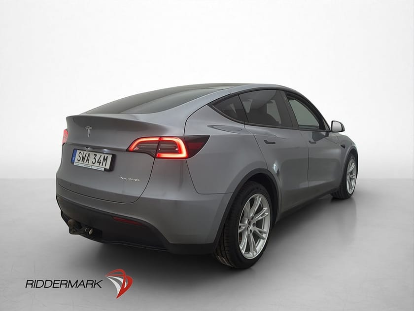 Bild 5 av Tesla Model Y Long Range AWD Värmepump Drag Pano AP MOMS