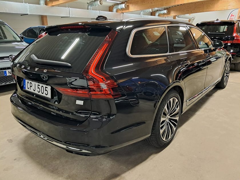 Bild 5 av Volvo V90 T6 Recharge Core Edition plug in AWD 350HK 4x4