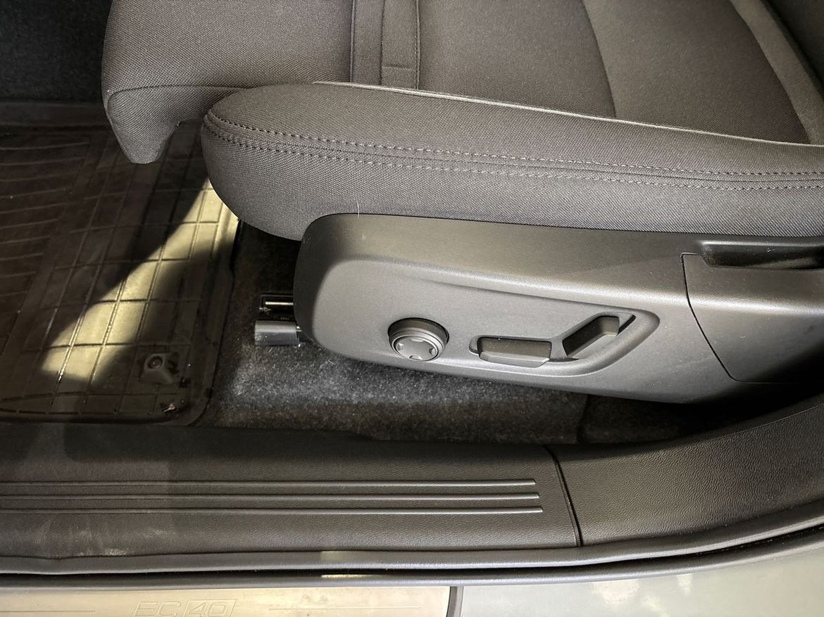 Volvo EC40 2025 - miniatyr 11