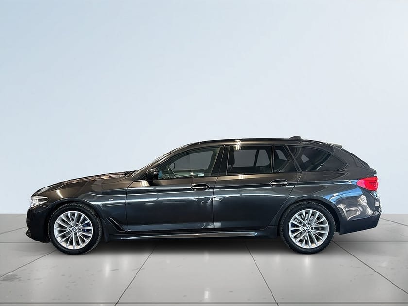 Bild 4 av BMW 530d xDrive Touring 530 M Sport Värmare/H&K/Drag/SoV/360/HuD