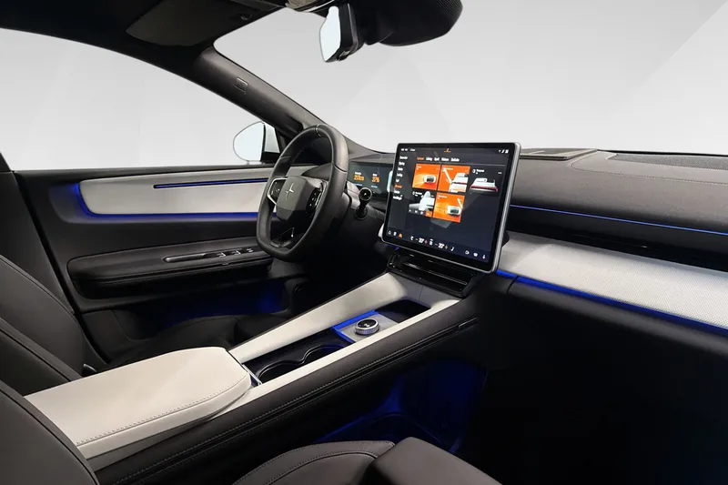 Polestar 4 Long Range Dual motor bilde 9