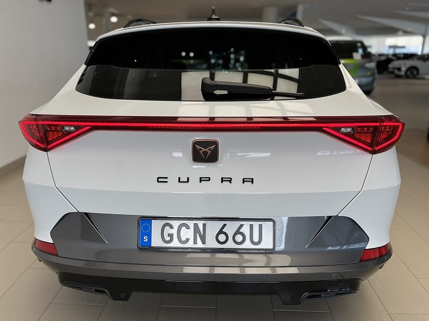 Bild 5 av CUPRA Formentor 1.5 TSI 150 HK|Drag|B-Kamera|Car-play|P-sensorer