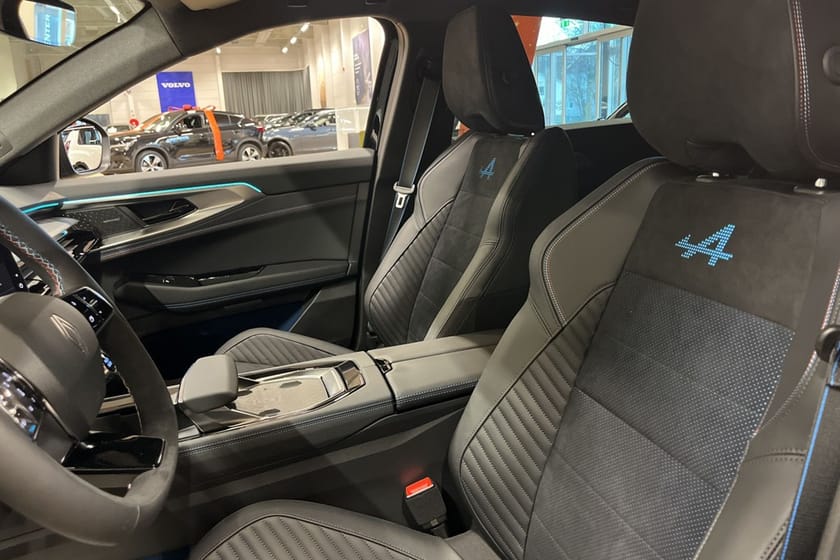 Bild 5 av Renault Rafale E-Tech 4x4 esprit Alpine EDITION *360kamera/Google/SE SPEC*