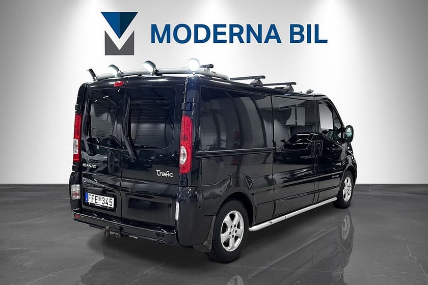Bild 5 av Renault Trafic Kombi 2.5 dCi 146hk Aut D-värm Drag B-kamera