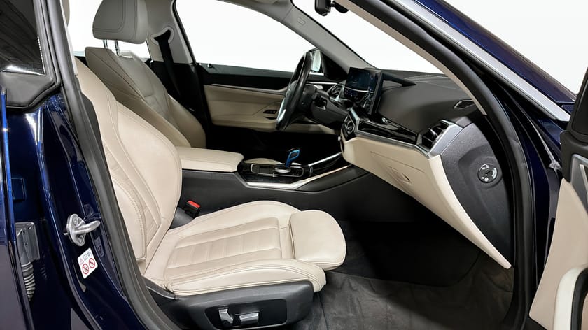 Bild 3 av BMW i4 eDrive40 Gran Coupé Aktiv farthålln. Stop&Go-funktio