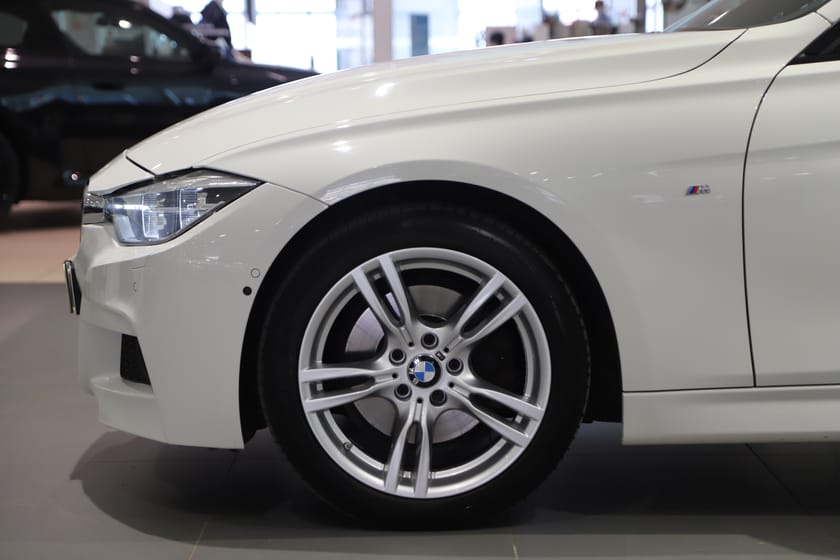 Bild 4 av BMW 330i xDrive Sedan /Comfort Acces/H&K-Ljud/Adaptiv f.h