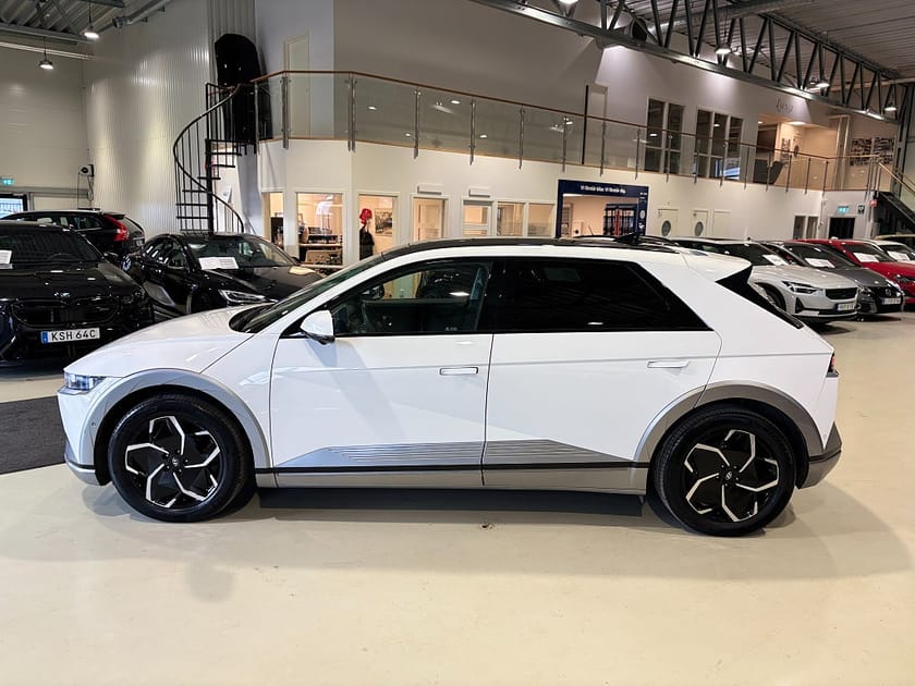 Bild 2 av Hyundai Ioniq 5 77.4 kWh AWD Advanced / Komfort Paket Plus / Soltak
