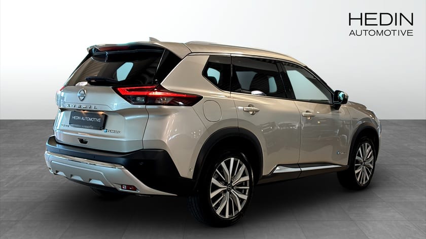 Bild 2 av Nissan X-Trail e-4ORCE TEKNA PLUS, E-POWER, 4WD, PANO, 7-SITS