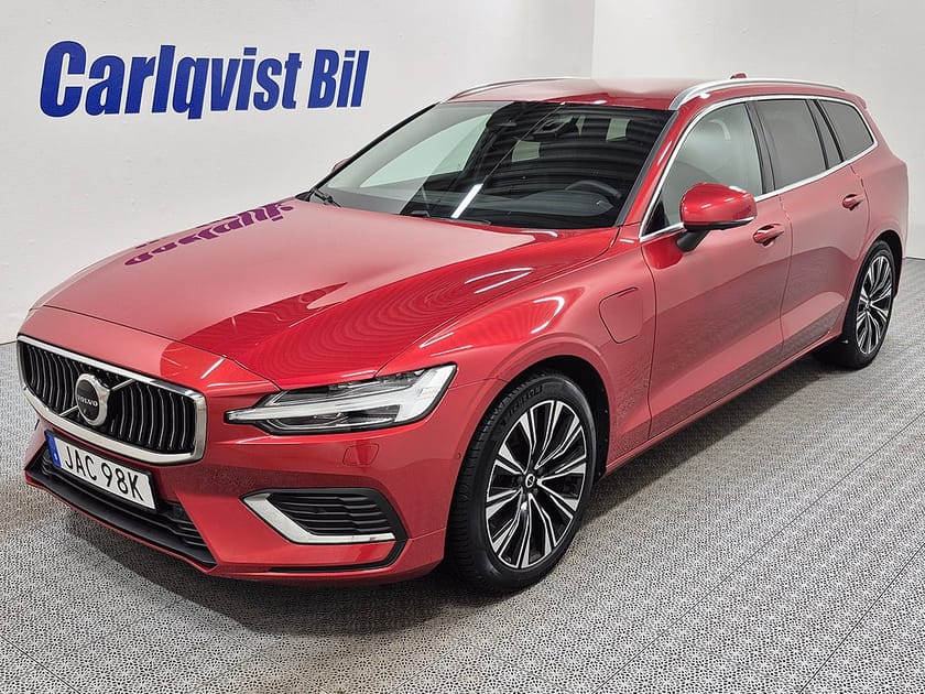 Bild 1 av Volvo V60 T6 Recharge Core Bright plug in AWD 350HK 4x4 Läder