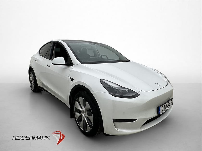 Bild 1 av Tesla Model Y Long Range AWD Autopilot Kamera Svensksåld
