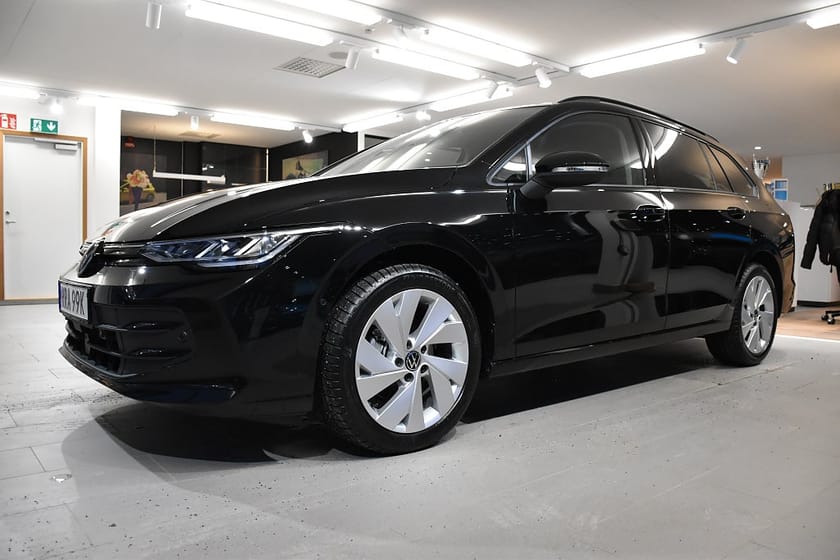 Bild 1 av Volkswagen Golf Sportscombi AFTÉN BIL PRIVATLEASINGKAMPANJ  3995kr/mån*