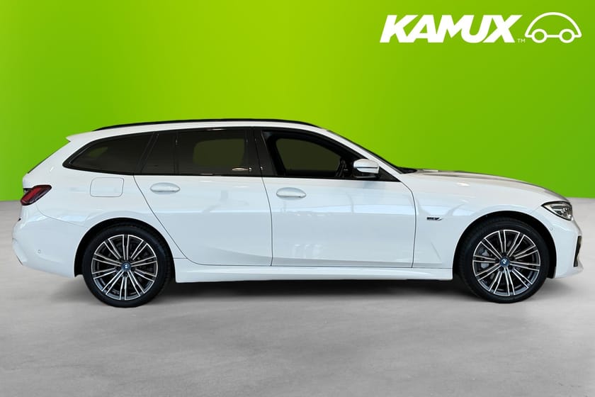 Bild 2 av BMW 330e xDrive Touring M Sport HiFi 360° Adaptiv-fh 292hk